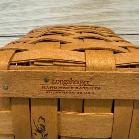 Vintage Longaberger Tissue Basket 4x5 Wood Lid Woven Holder - Picture 3 of 3